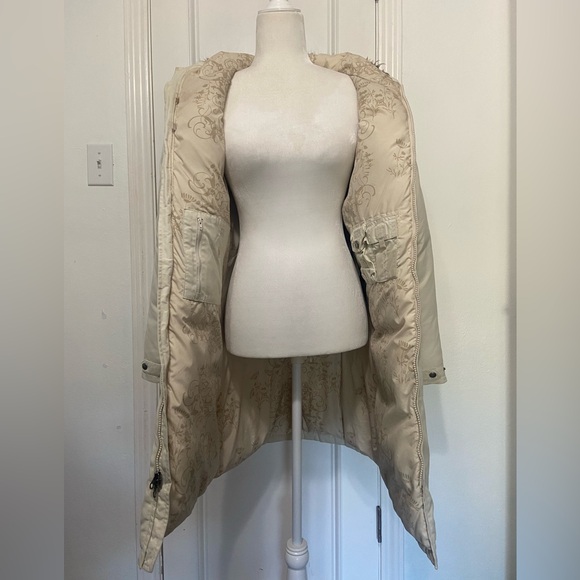 The North Face EUC women's M long arctic down parka with faux fur lined hood - Picture 7 of 16